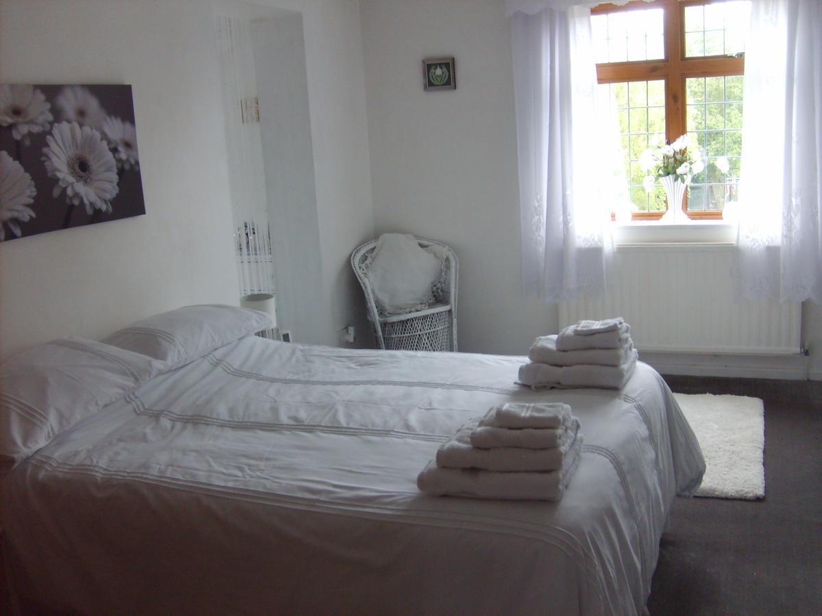 Barnfield B&B Saint Osyth Esterno foto