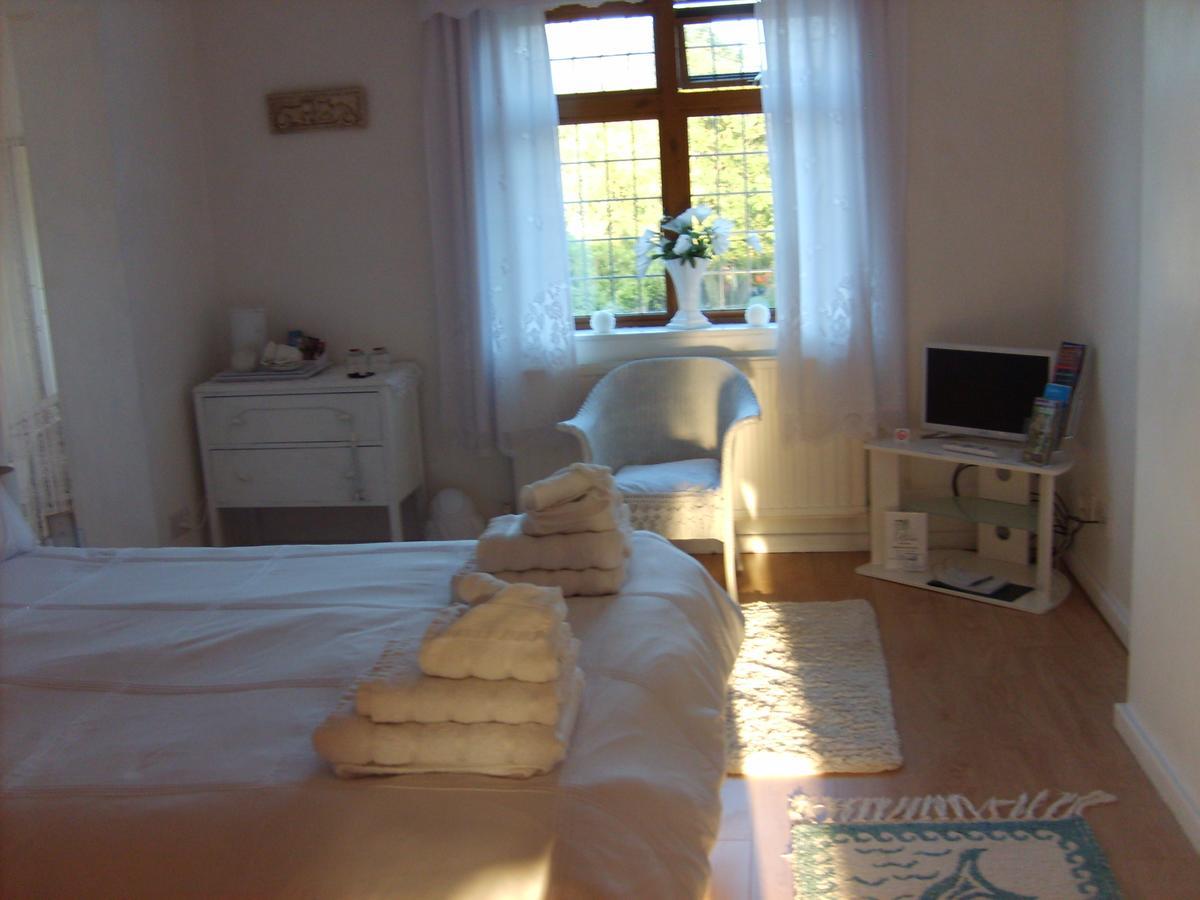 Barnfield B&B Saint Osyth Esterno foto
